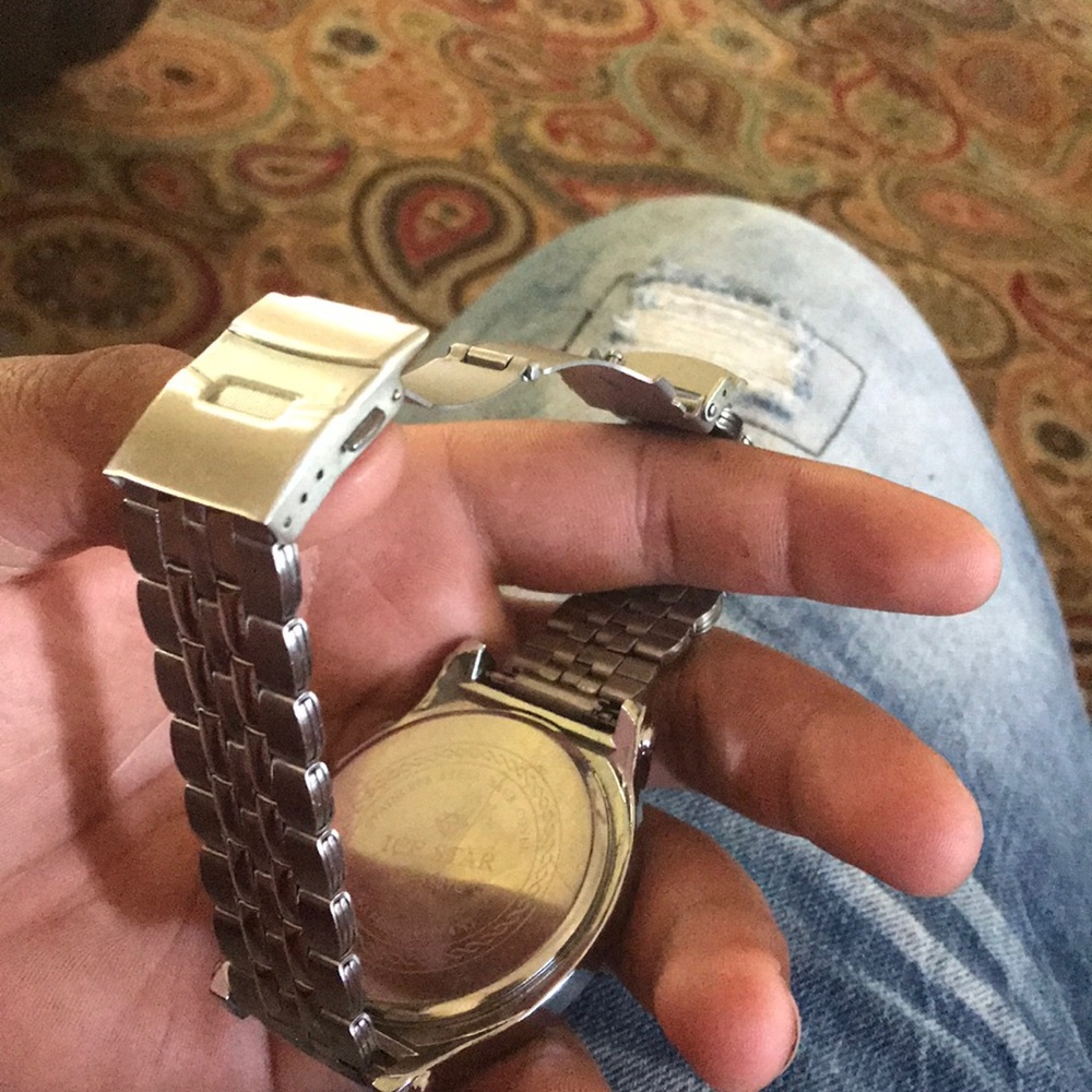 Fully Customized Quartz Movement Watch - Picture 3 of 5